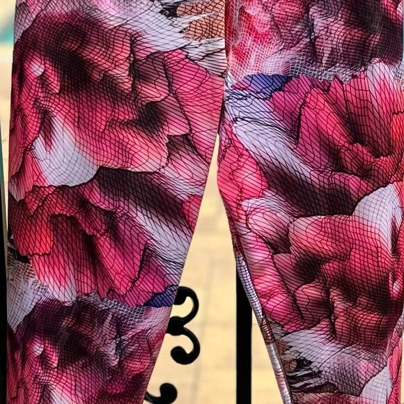 Colorful Unique Printed Leggings - Pink Multi - Size S/M - Picture 7 of 8